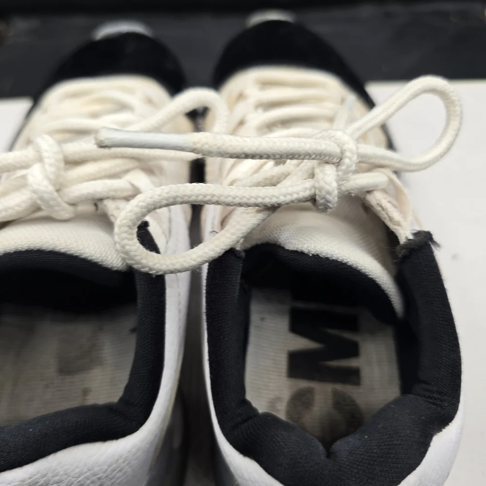 Nike Black‎ and White Kids Sneakers